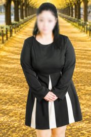 ましろ　色白美肌にはち切れんばかりの爆乳Gカップ