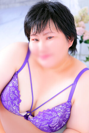 あいね　サービス心旺盛の豊満ボディお姉さん